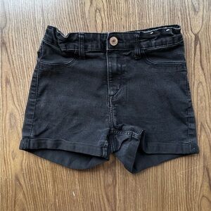 3 FOR $15 - Girls faded black stretch jean shorts H&M 9-10 yrs